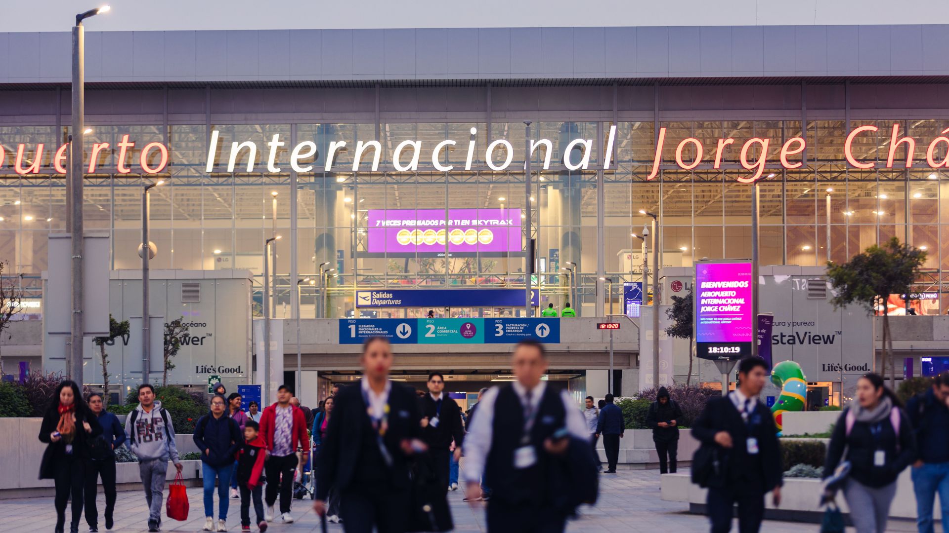 Si pasas por el Aeropuerto de Lima lee esto